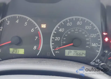 2010 Toyota Corolla z USA, uszkodzony, nr VIN JTDBU4EEXAJ057830